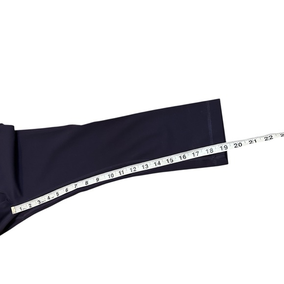 Lululemon Align Crop *19" Black Grape High Waisted Cropped Leggings- Size 2 - Picture 9 of 13